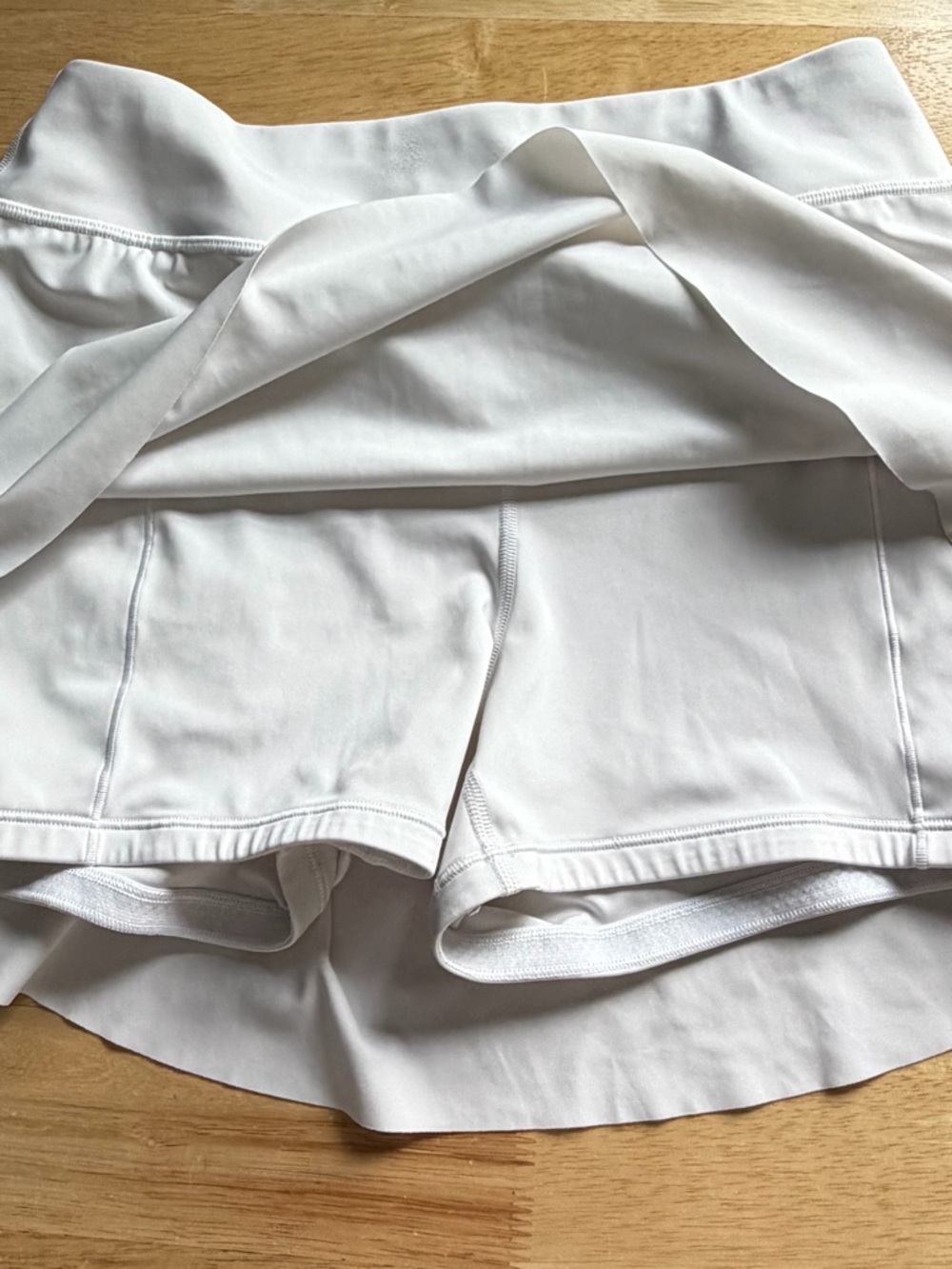 Athleta Women's White Ace Advantage High Rise 13.5" Skort Medium 39788 - Picture 9 of 16